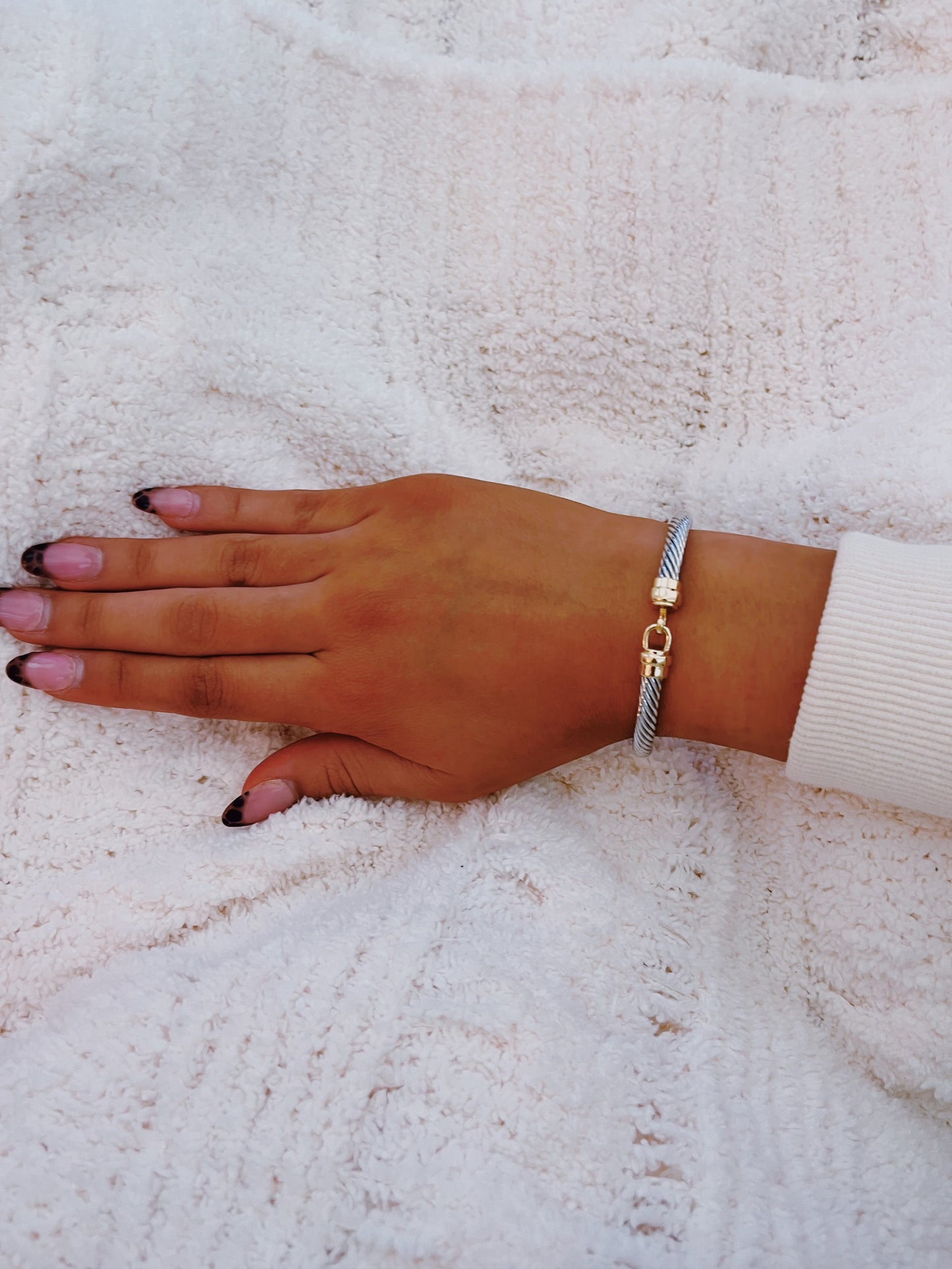 Cable Buckle Bracelet