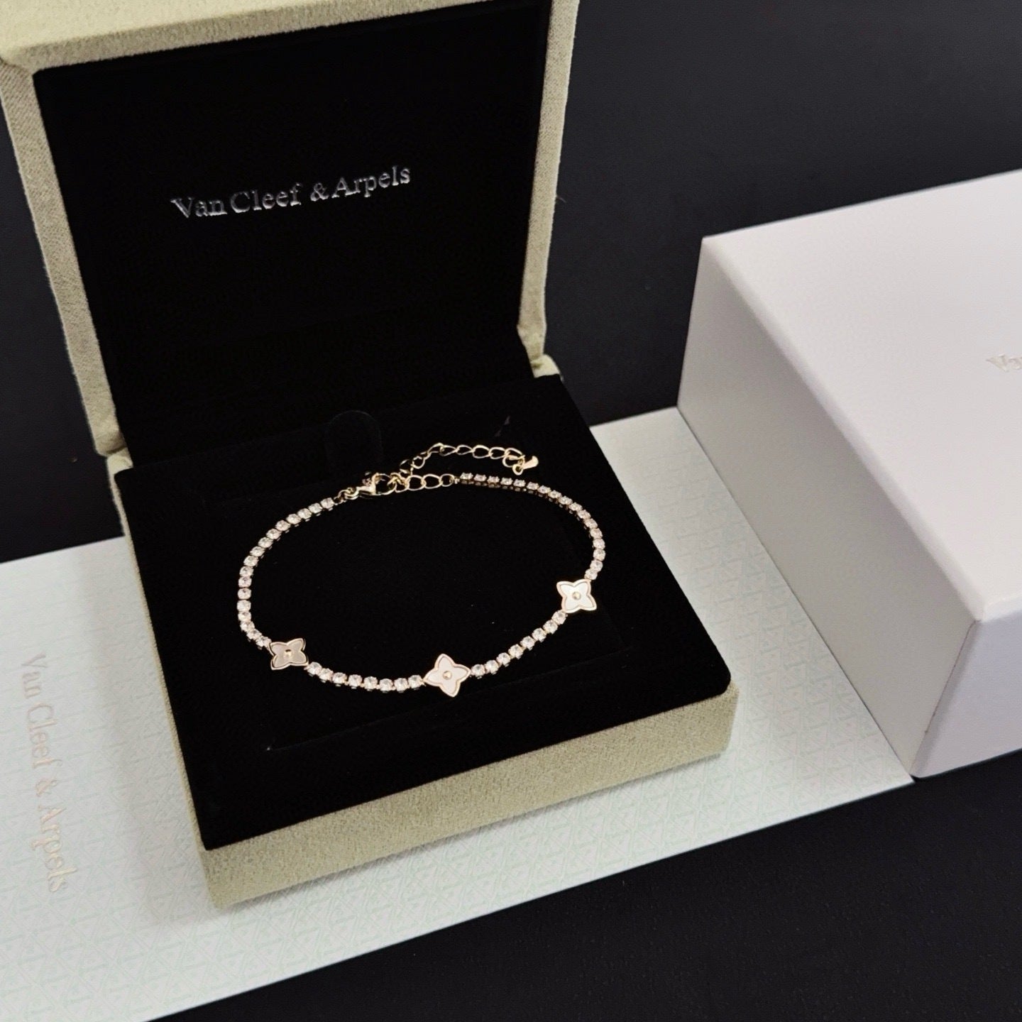Clover Bracelet (pre order)
