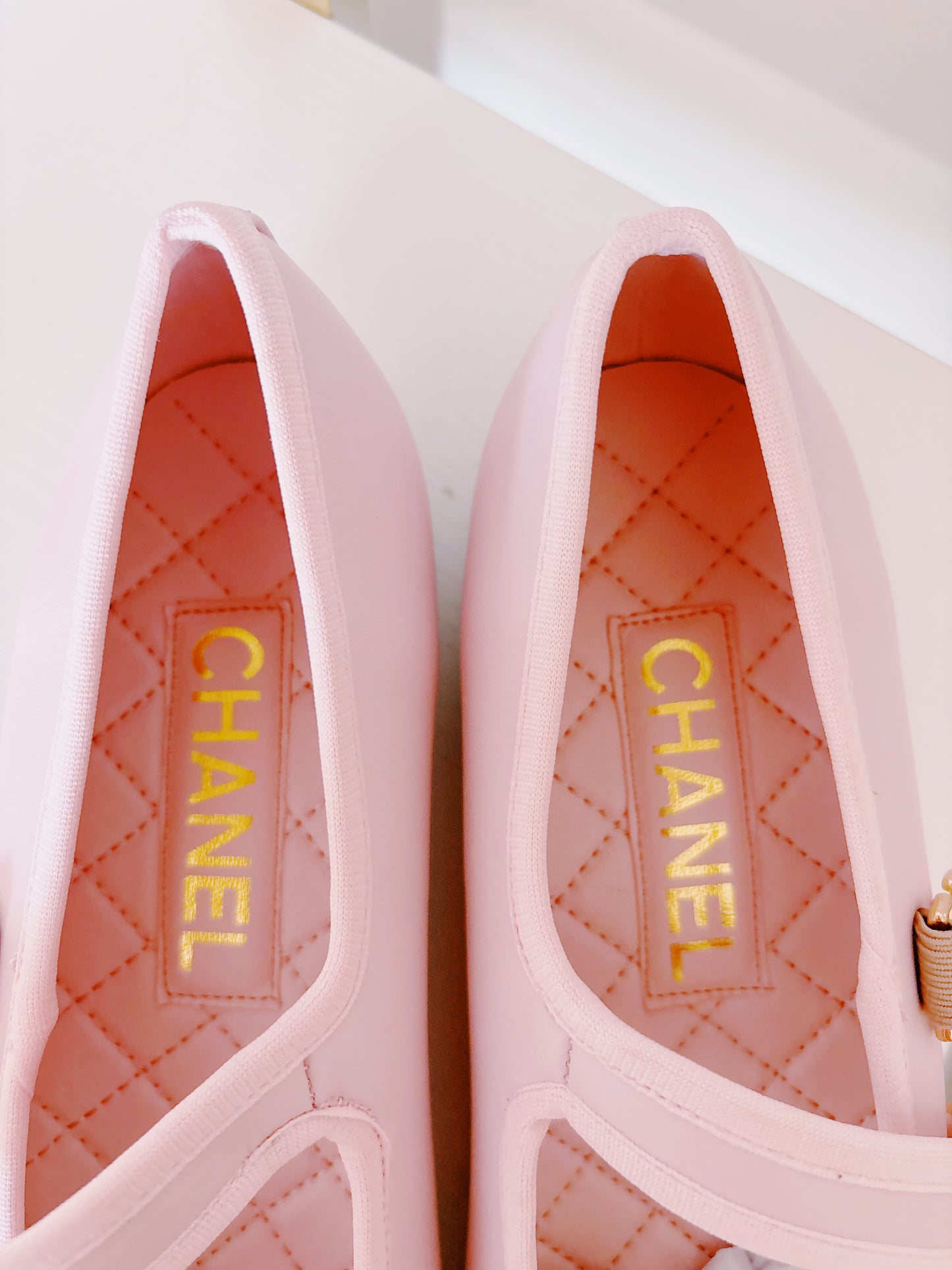Pink sandals (pre order)