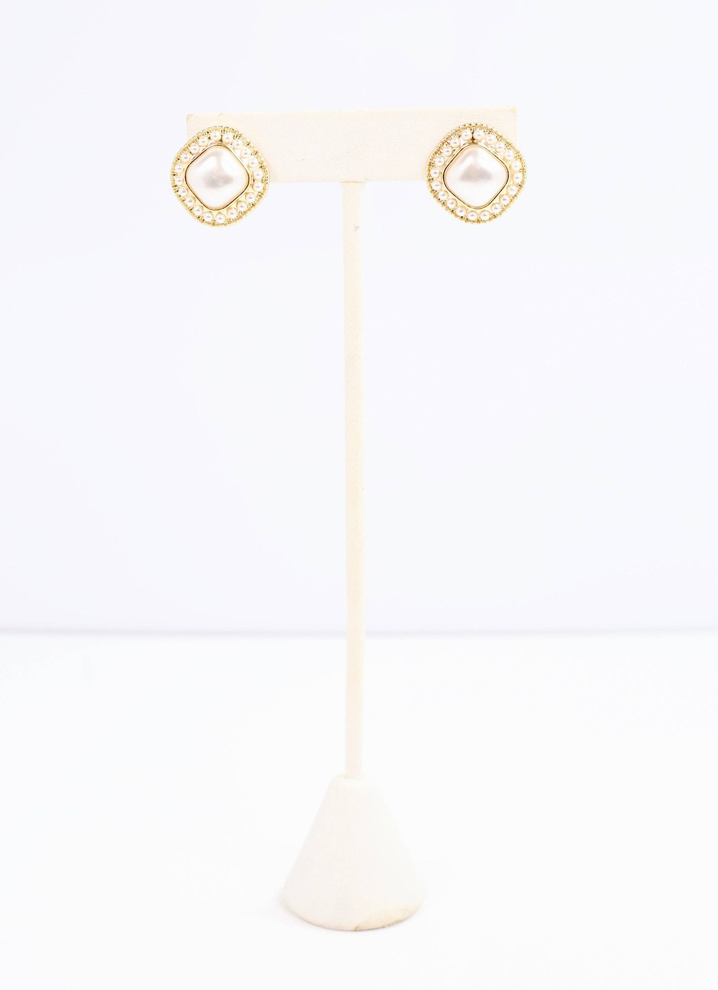 Gomez Pearl Stud Earring Gold
