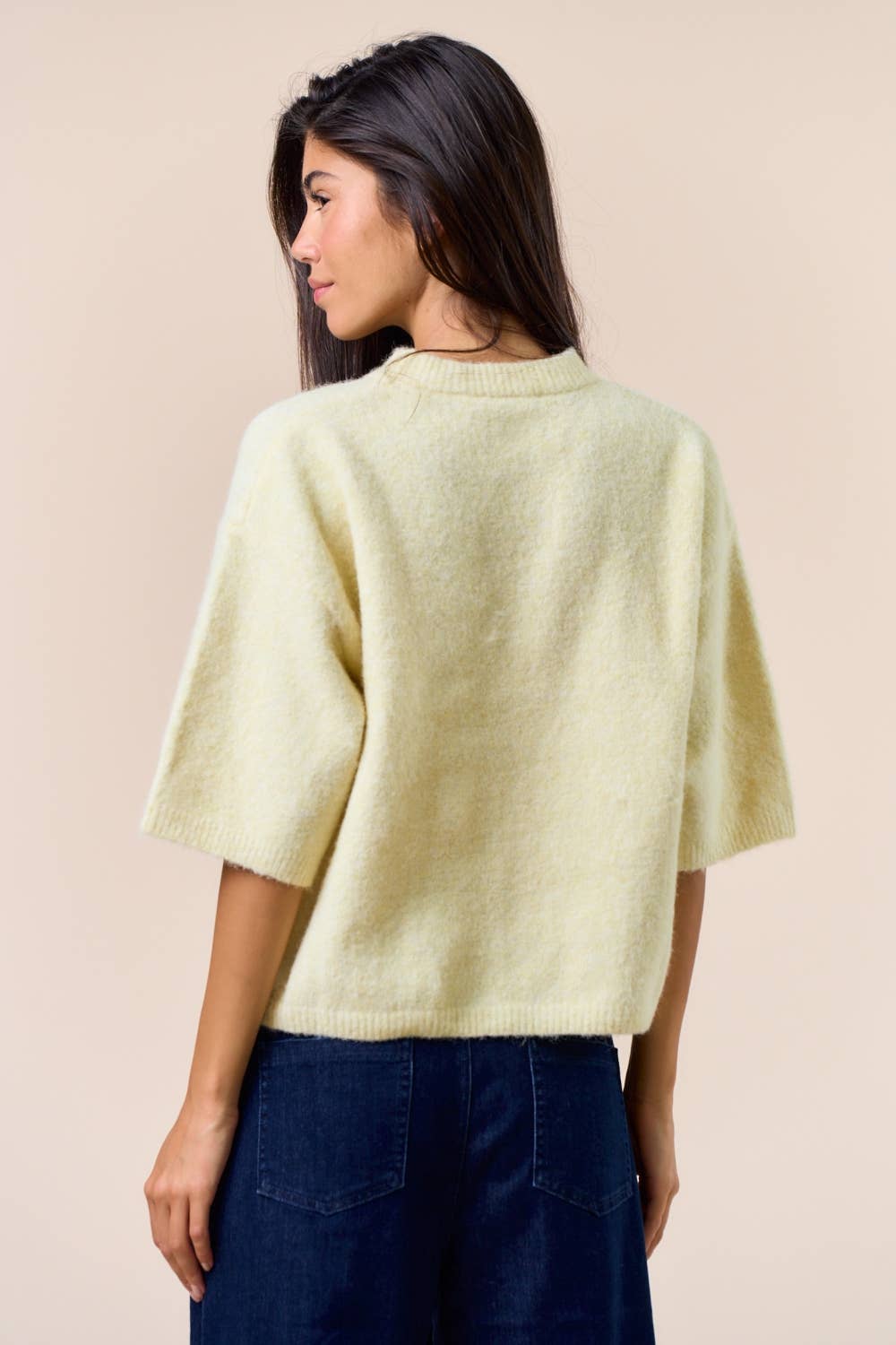 ILT6364 Sweater Sleeve Top: BUTTER / L