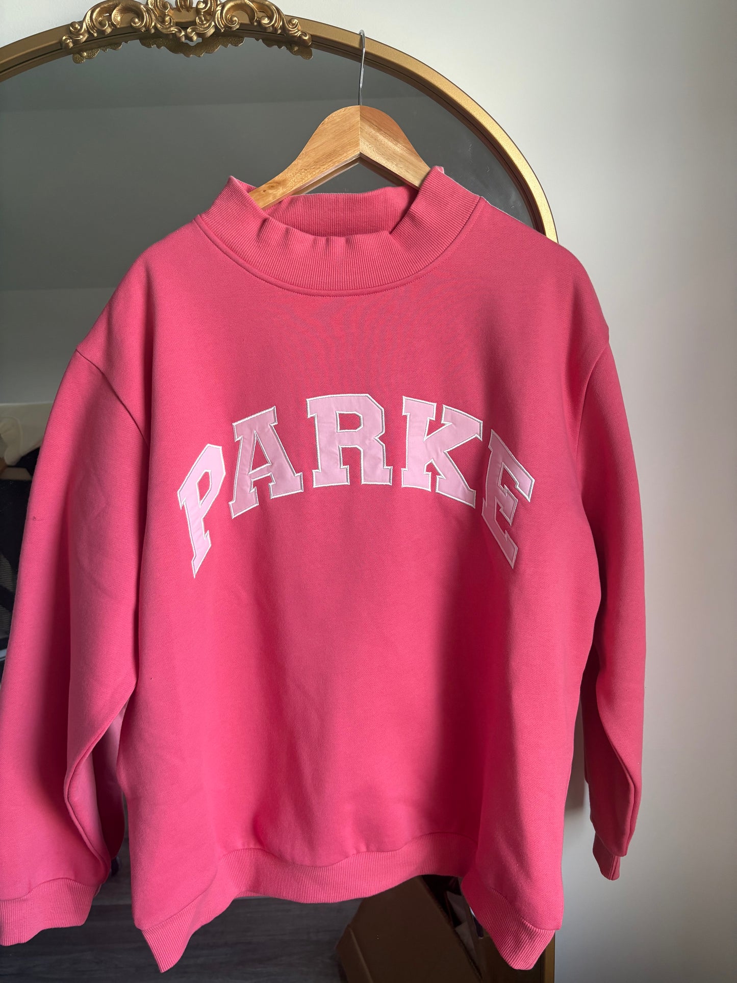 Heart Mock neck