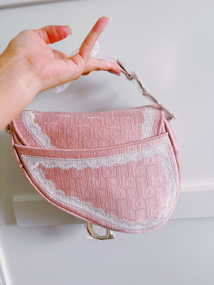 Bow Saddle (pre order)