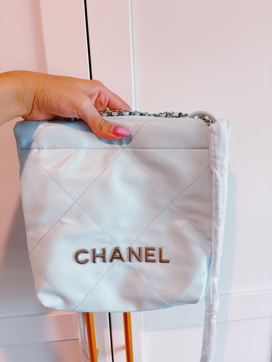 Iris Purse