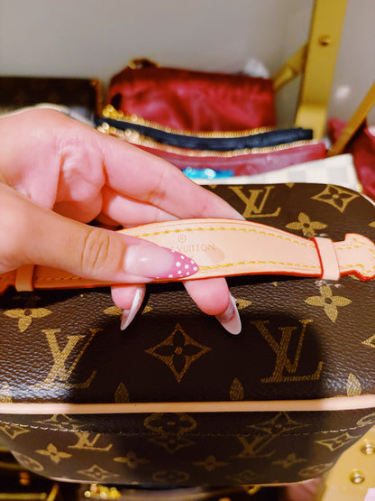 Makeup Bag (read description)