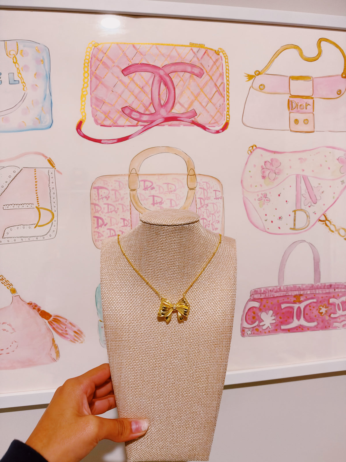 Bow Necklace
