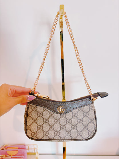 Amelia Purse