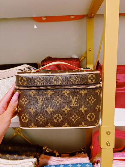 Makeup Bag (read description)