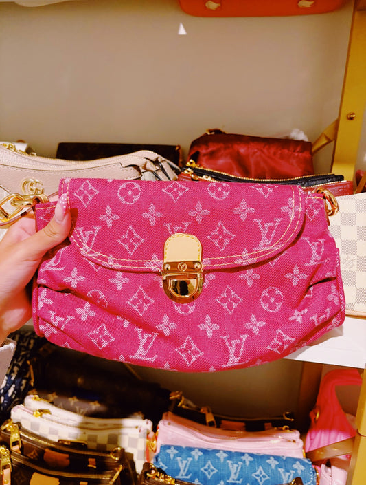 Bailey Purse (read description)