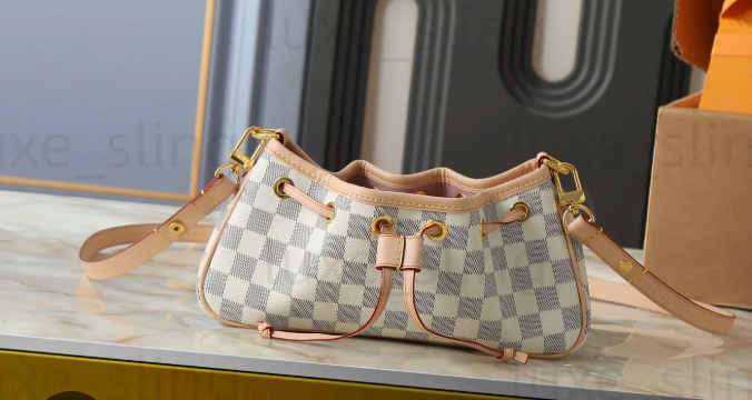 Damier Purse (pre order)